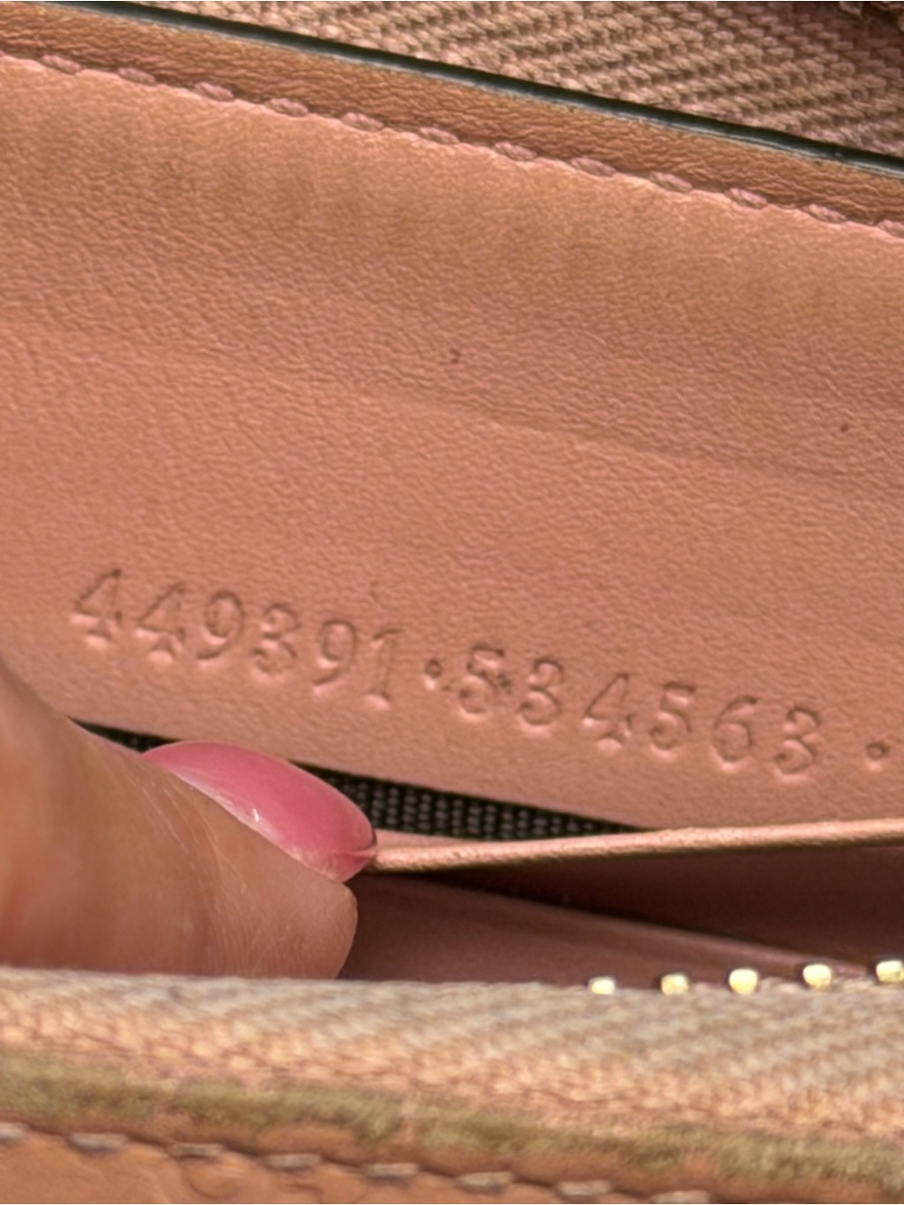 Authentic Gucci Pink GG Microguccissima Zip Around Wallet - Picture 10 of 16